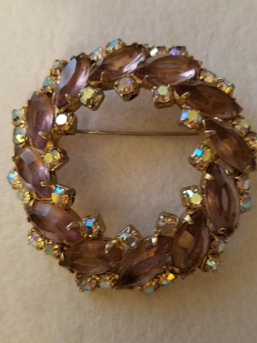 Vintage Champagne Pink Prong Set Wreath Brooch